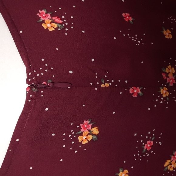 Old Navy Flared Sleeve Purple Floral Midi Dress - Picture 5 of 7